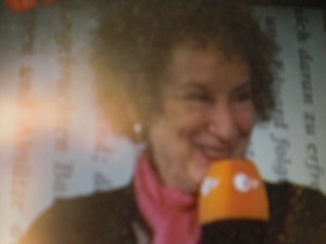 Foto Seriello KLAUSENS von Margaret Atwood auf der Buchmesse Frankfurt 15.10.2009