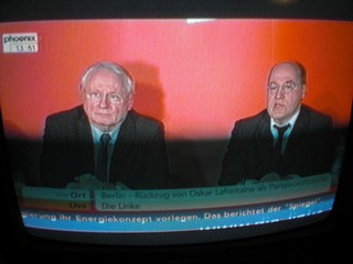 Klausens FOTO von der Abschiedspressekonferenz von Oskar Lafontaine am 23.1.2010, als er seinen Rückzug von der Parteispitze der Linken verkündete