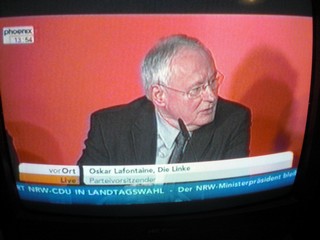 Klausens FOTO von der Abschiedspressekonferenz von Oskar Lafontaine am 23.1.2010, als er seinen Rckzug von der Parteispitze der Linken verkndete