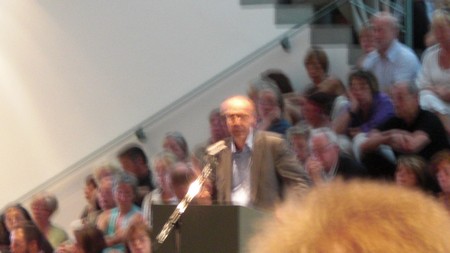 Klausens Foto Seriello Stephan Berg zu Erffnung der Kunstausstellung "Der Westen leuchtet" am 9.7.2010 Kunstmuseum Bonn