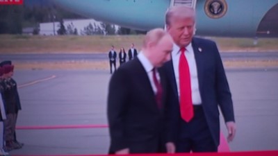 seriello-foto live klausens zu trump-putin-treffen alaska anchorage 15.8.2025