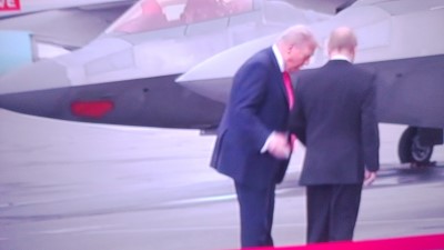 seriello-foto live klausens zu trump-putin-treffen alaska anchorage 15.8.2025