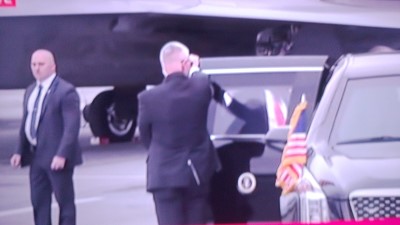seriello-foto live klausens zu trump-putin-treffen alaska anchorage 15.8.2025
