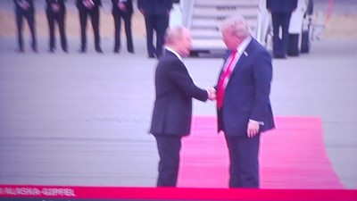 seriello-foto live klausens zu trump-putin-treffen alaska anchorage 15.8.2025