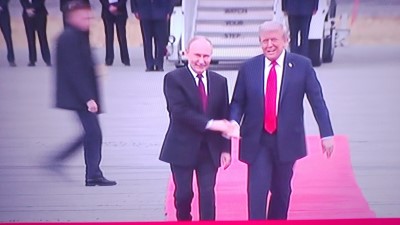 seriello-foto live klausens zu trump-putin-treffen alaska anchorage 15.8.2025
