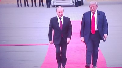seriello-foto live klausens zu trump-putin-treffen alaska anchorage 15.8.2025