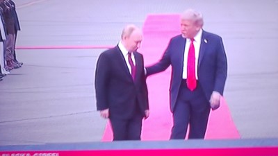 seriello-foto live klausens zu trump-putin-treffen alaska anchorage 15.8.2025