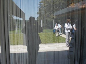 SERIELLO des Künstlers Klausens = Klau/sens vom 23.5.2009 in Bonn im Park des Palais Schaumburg vom Kanzlerbungalow bzw. Bundeskanzlerbungalow