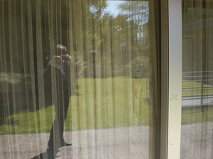 SERIELLO des Künstlers Klausens = Klau/sens vom 23.5.2009 in Bonn im Park des Palais Schaumburg vom Kanzlerbungalow bzw. Bundeskanzlerbungalow