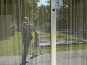 SERIELLO des Künstlers Klausens = Klau/sens vom 23.5.2009 in Bonn im Park des Palais Schaumburg vom Kanzlerbungalow bzw. Bundeskanzlerbungalow