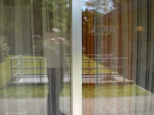 SERIELLO des Künstlers Klausens = Klau/sens vom 23.5.2009 in Bonn im Park des Palais Schaumburg vom Kanzlerbungalow bzw. Bundeskanzlerbungalow