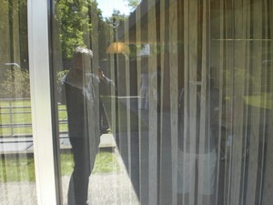 SERIELLO des Künstlers Klausens = Klau/sens vom 23.5.2009 in Bonn im Park des Palais Schaumburg vom Kanzlerbungalow bzw. Bundeskanzlerbungalow