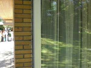 SERIELLO des Künstlers Klausens = Klau/sens vom 23.5.2009 in Bonn im Park des Palais Schaumburg vom Kanzlerbungalow bzw. Bundeskanzlerbungalow