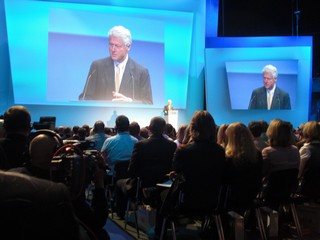 klausens foto seriello bill clinton 15.11.2008 duesseldorf iss-dome awd erfolgskongress 2008