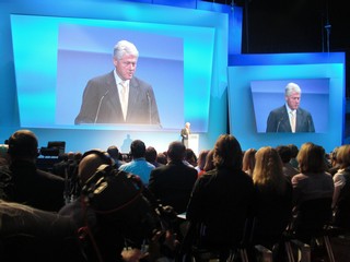 klausens foto seriello bill clinton 15.11.2008 duesseldorf iss-dome awd erfolgskongress 2008