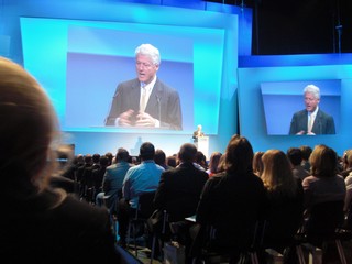 klausens foto seriello bill clinton 15.11.2008 duesseldorf iss-dome awd erfolgskongress 2008