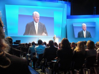 klausens foto seriello bill clinton 15.11.2008 duesseldorf iss-dome awd erfolgskongress 2008