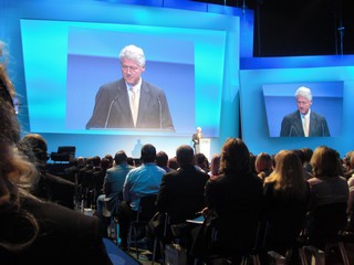 klausens foto seriello bill clinton 15.11.2008 duesseldorf iss-dome awd erfolgskongress 2008