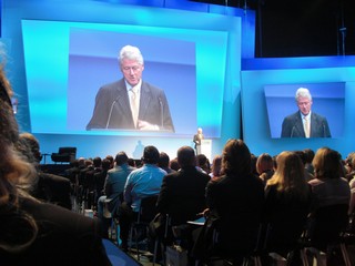 klausens foto seriello bill clinton 15.11.2008 duesseldorf iss-dome awd erfolgskongress 2008