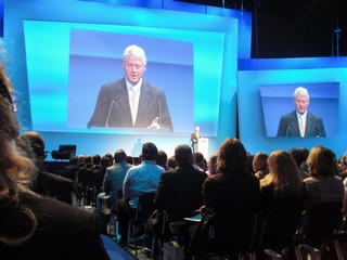 klausens foto seriello bill clinton 15.11.2008 duesseldorf iss-dome awd erfolgskongress 2008