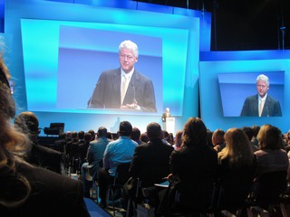 klausens foto seriello bill clinton 15.11.2008 duesseldorf iss-dome awd erfolgskongress 2008