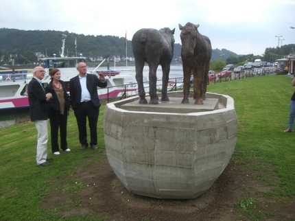 Klausens Foto von Johannes Brus Skulptur Treidelpfad Kripp