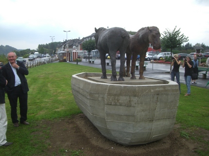 Klausens Foto von Johannes Brus Skulptur Treidelpfad Kripp