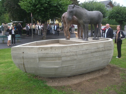 Klausens Foto von Johannes Brus Skulptur Treidelpfad Kripp